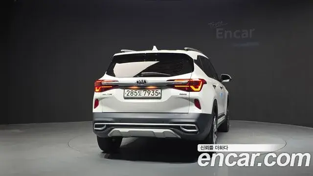 Kia Seltos 2020 — Photo 13/31