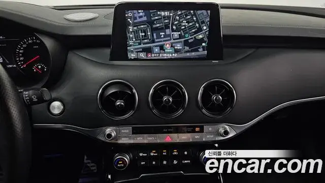 Kia Stinger 2019 — Photo 14/20