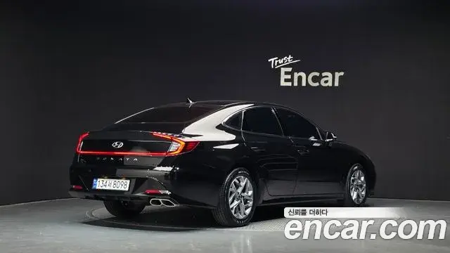 Hyundai Sonata 2022 — Фото 2/20