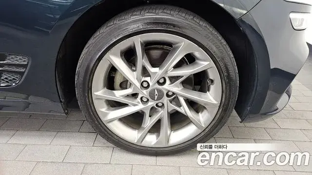 Genesis G70 2022 — Photo 31/37