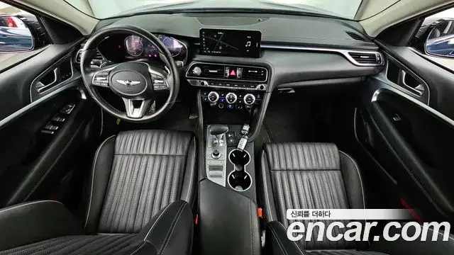 Genesis G70 2022 — Photo 12/37