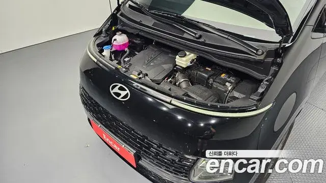 Hyundai Staria 2025 — Фото 6/20
