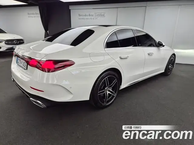 Mercedes-Benz E-Class, 2026