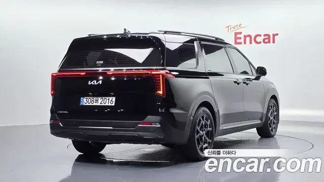 Kia Carnival 2024 — Photo 2/20
