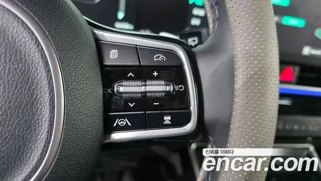 Kia Carnival 2024 — Photo 19/20