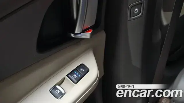 Kia Carnival 2025 — Фото 20/20