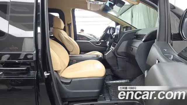 Hyundai Staria 2022 — Şəkil 11/20