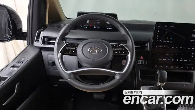 Hyundai Staria 2022 — Şəkil 13/20