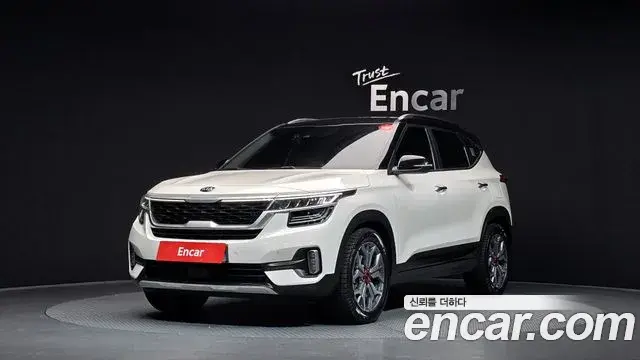 Kia Seltos 2020 — Фото 1/20