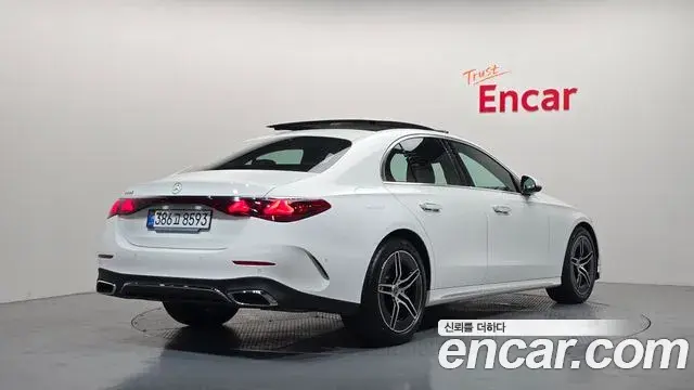 Mercedes-Benz E-Class 2026 — Photo 2/20
