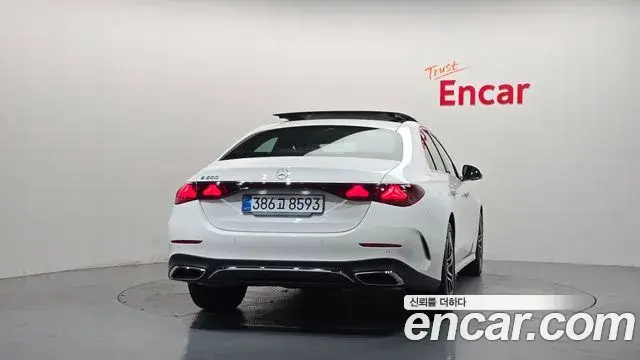 Mercedes-Benz E-Class 2026 — Photo 4/20