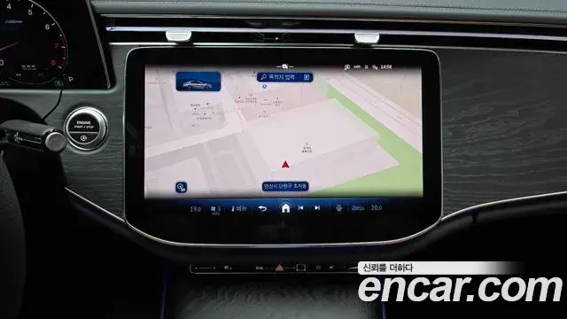 Mercedes-Benz E-Class 2026 — Photo 12/20