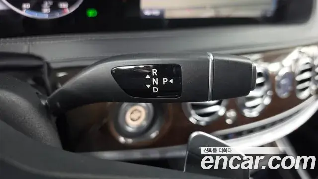 Mercedes-Benz S-Class 2018 — Фото 8/20