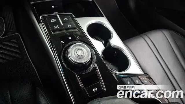 Kia K8 2021 — Photo 9/20