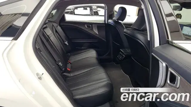 Kia K8 2021 — Photo 12/20