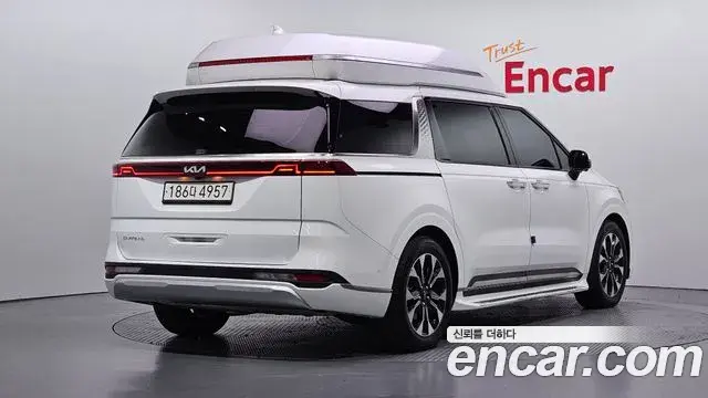 Kia Carnival 2022 — Photo 2/20