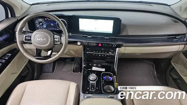 Kia Carnival 2022 — Photo 7/20