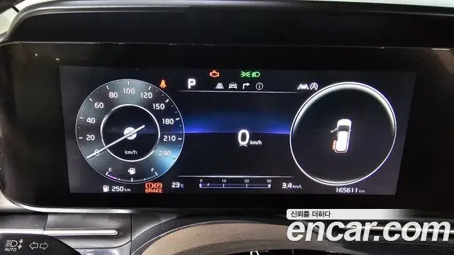 Kia Carnival 2022 — Photo 8/20