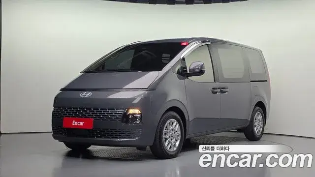 Hyundai Staria, 2025
