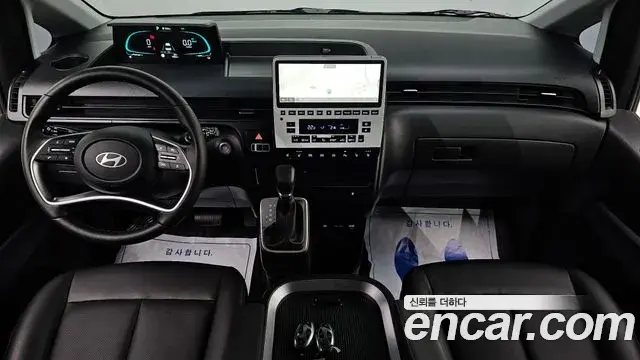 Hyundai Staria 2025 — Фото 7/20