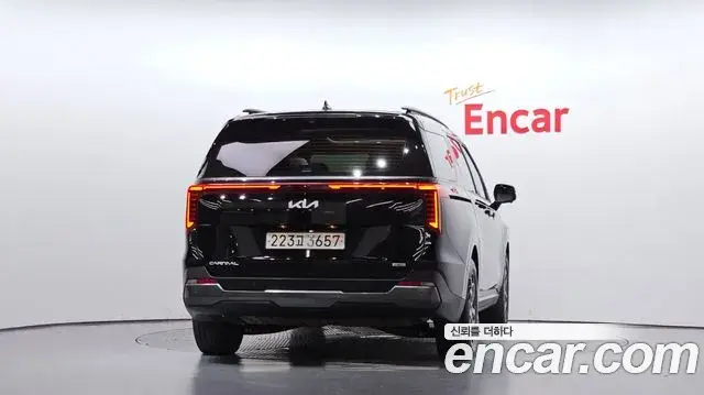 Kia Carnival 2024 — Photo 4/20