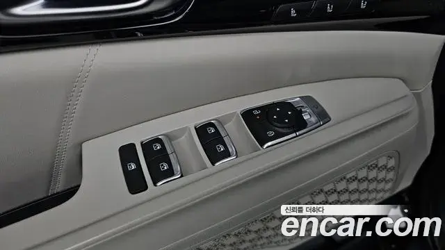 Kia Carnival 2024 — Photo 18/20