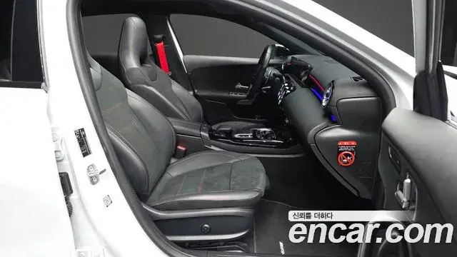 Mercedes-Benz A-Class 2023 — Фото 11/20