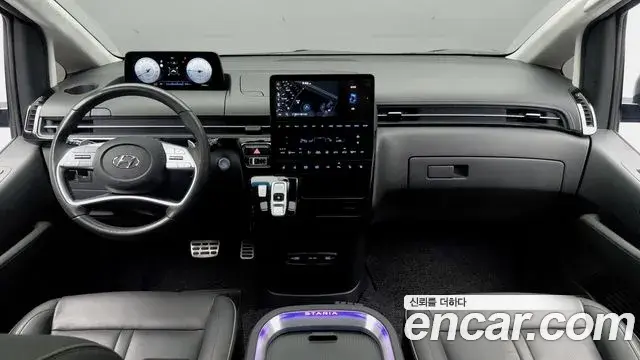 Hyundai Staria 2022 — Photo 6/20