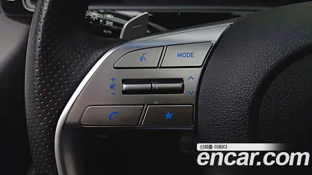 Hyundai Staria 2022 — Photo 17/20