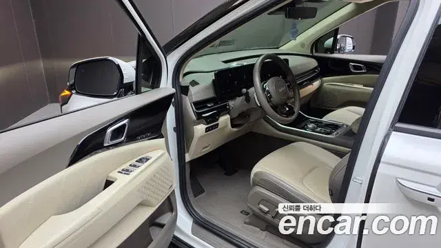 Kia Carnival 2024 — Photo 10/20