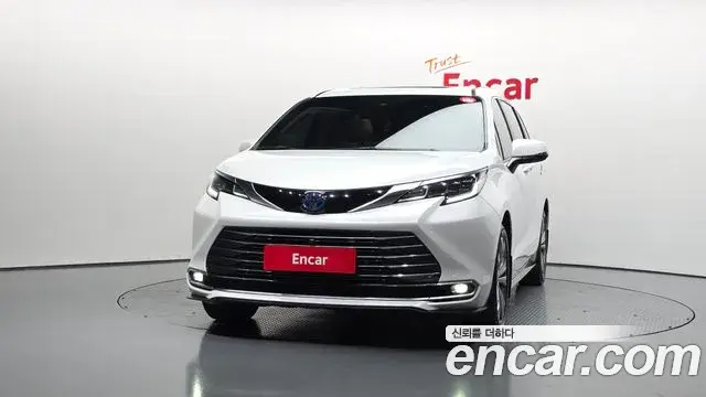 Toyota Sienna 2024 — Şəkil 3/20