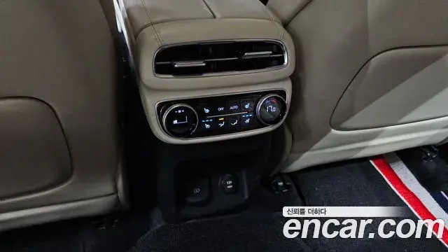 Genesis GV80 2020 — Photo 18/20