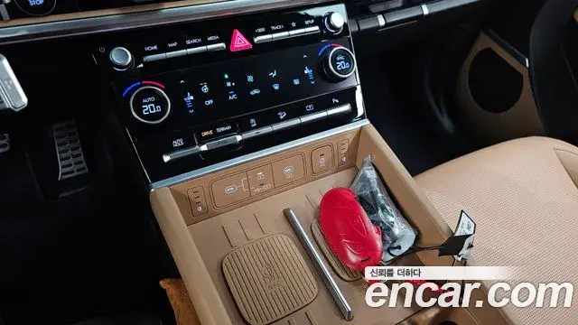 Hyundai Santa Fe 2024 — Şəkil 19/20