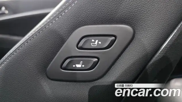 Genesis G70 2019 — Photo 19/20