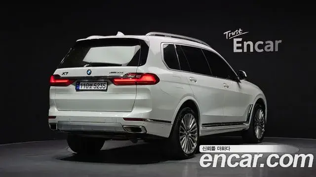 BMW X7 2020 — Фото 2/20