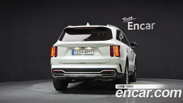 Kia Sorento 2023 — Şəkil 3/20