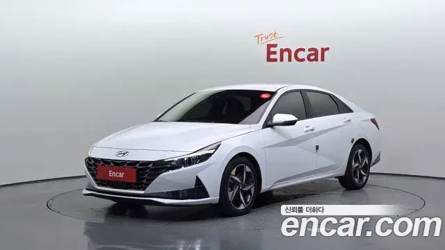 Hyundai Avante 2020 — Фото 1/20