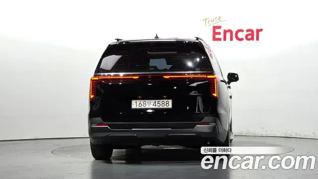 Kia Carnival 2024 — Photo 4/20