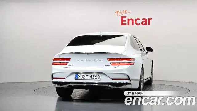 Genesis Electrified G80 2024 — Photo 4/20