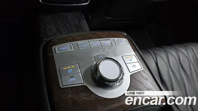 Genesis Electrified G80 2024 — Photo 19/20