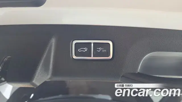 Kia Sorento 2024 — Photo 16/20