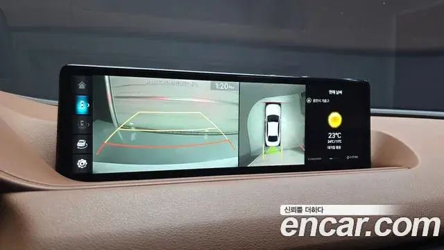 Genesis Electrified G80 2022 — Photo 15/20