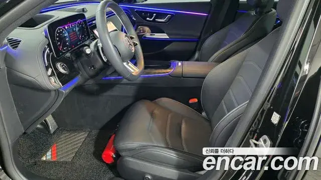 Mercedes-Benz E-Class 2025 — Photo 14/20