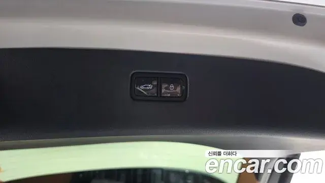 Genesis GV80 2023 — Photo 16/20