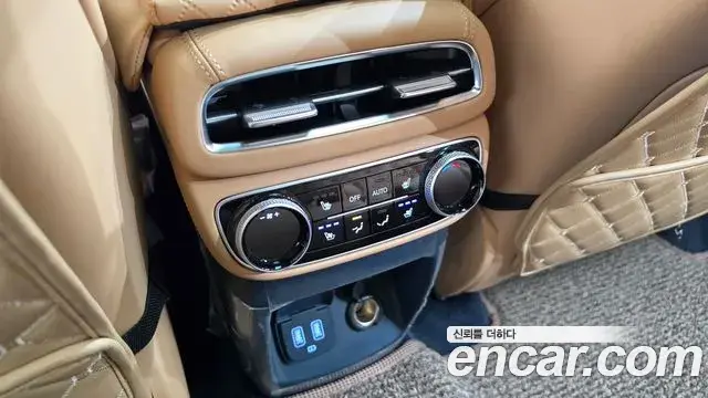 Genesis GV80 2023 — Photo 19/20