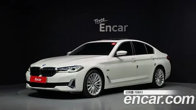 BMW 5 Series 2022 — Şəkil 20/20