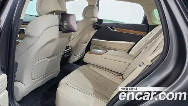 Genesis Electrified G80 2021 — Photo 11/20