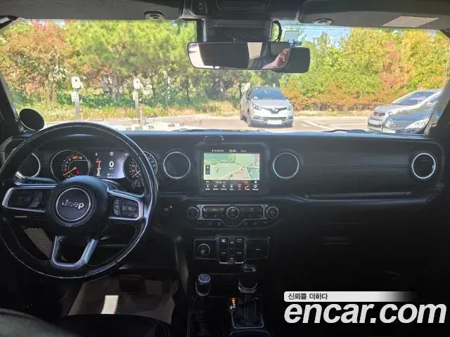 Jeep Wrangler 2020 — Photo 11/17