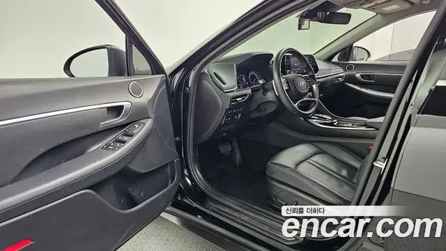 Hyundai Sonata 2020 — Фото 10/20