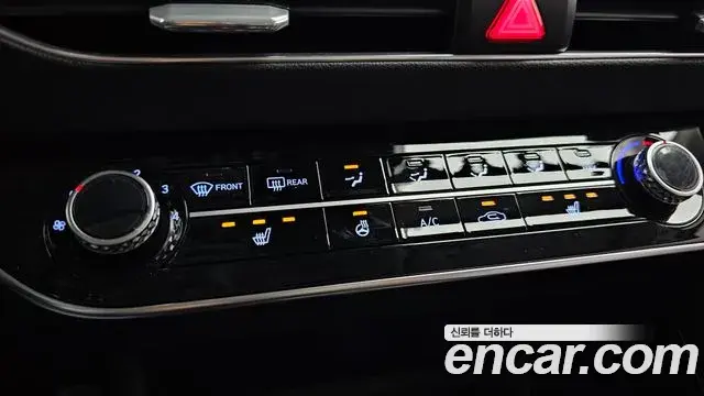 Hyundai Sonata 2020 — Фото 13/20